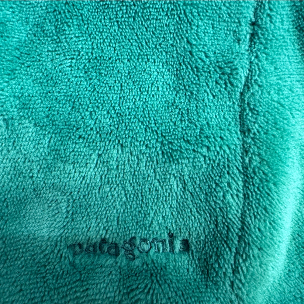 Patagonia R3 Jacket - Windproof - Picture 6 of 7